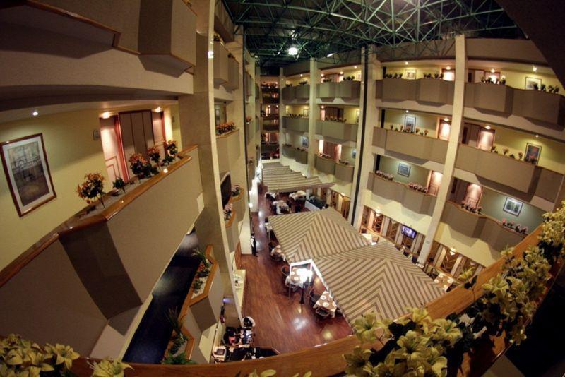 Hotel Abastos Plaza Mexico By Eksteriør billede