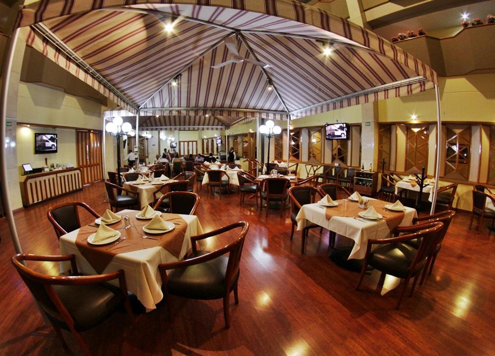 Hotel Abastos Plaza Mexico By Eksteriør billede